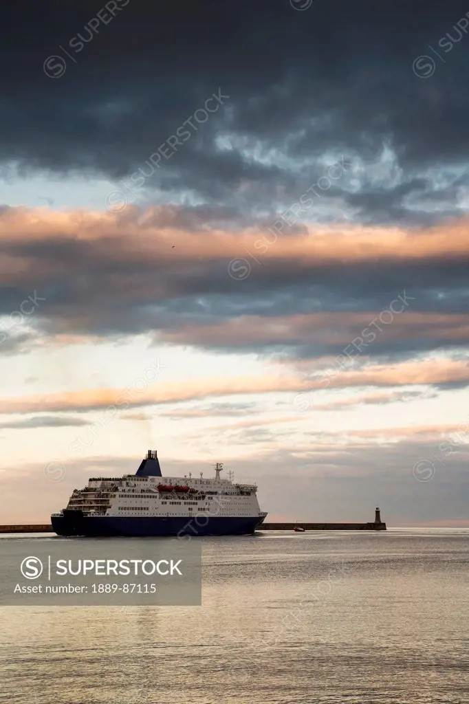 Uk, England, Tyne And Wear, Cruise Ship Along Pier At Sunset; South Shields