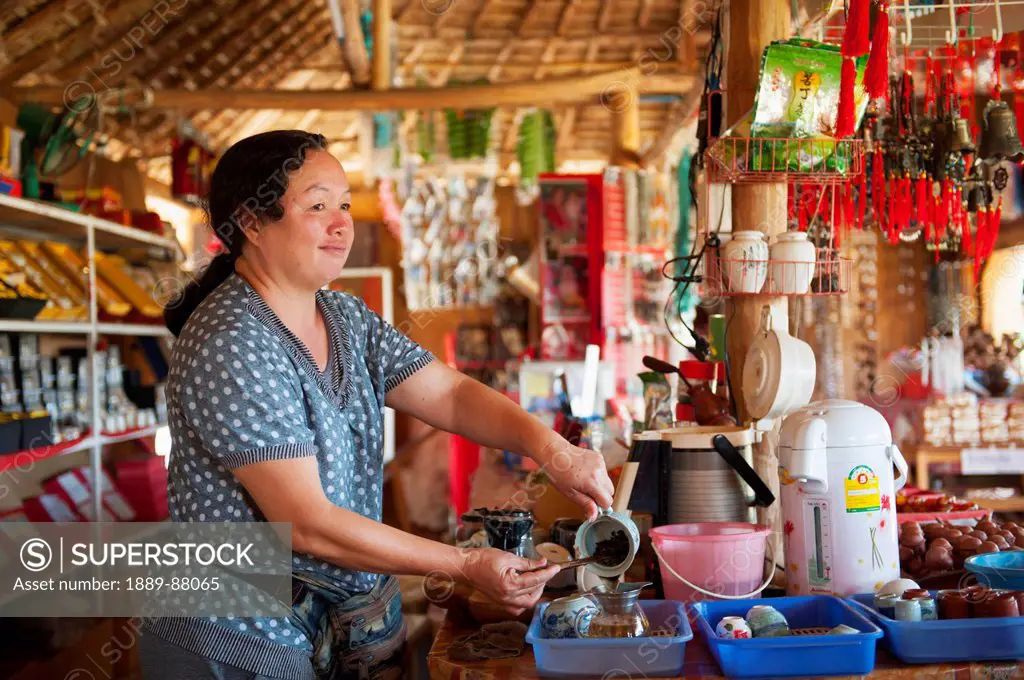 Thailand, Chiang Mai, Server Making Beverage In Restaurant; Shandicun