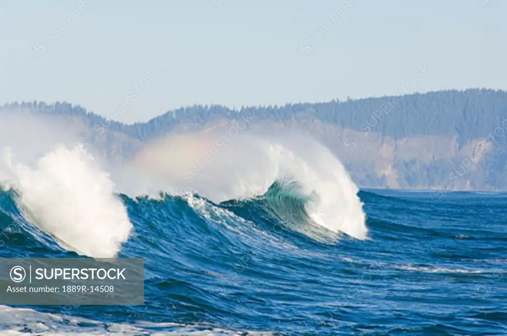 Crashing waves, Cape Kiwanda, Pacific City, Oregon, USA  