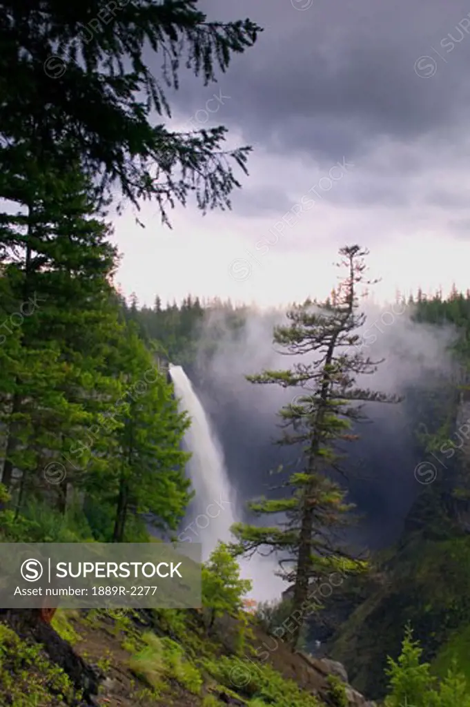 Helmcken Falls, Wells Gray Provincial Park, British Columbia Canada