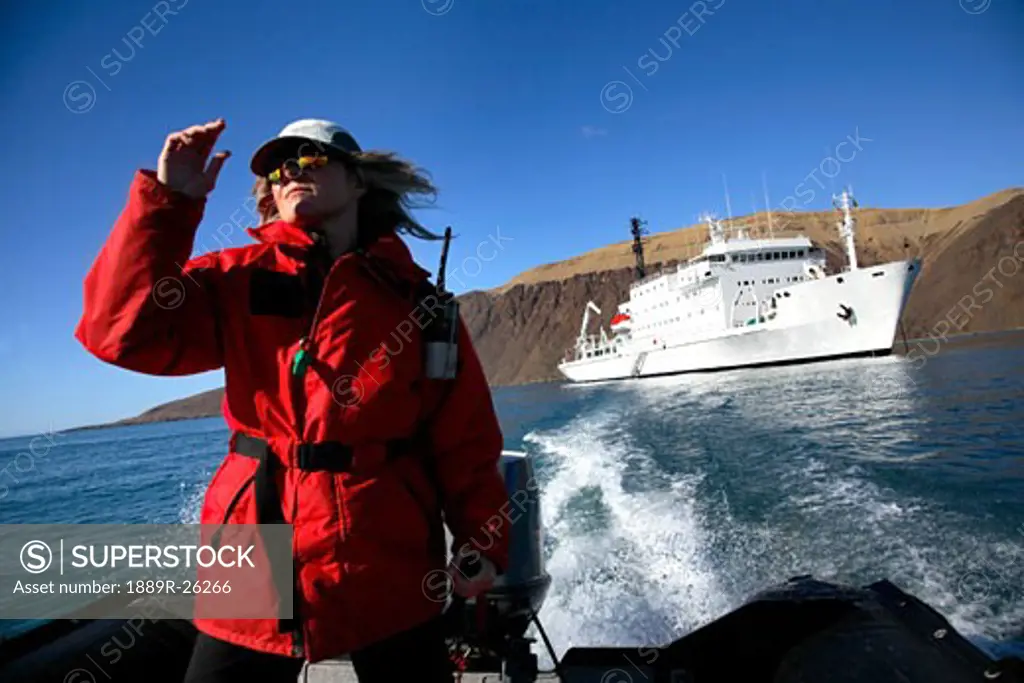 Female guide for High Arctic tourism