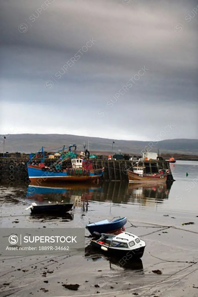 Boats near shore, Tobermory, Isle of Mull, Scotland