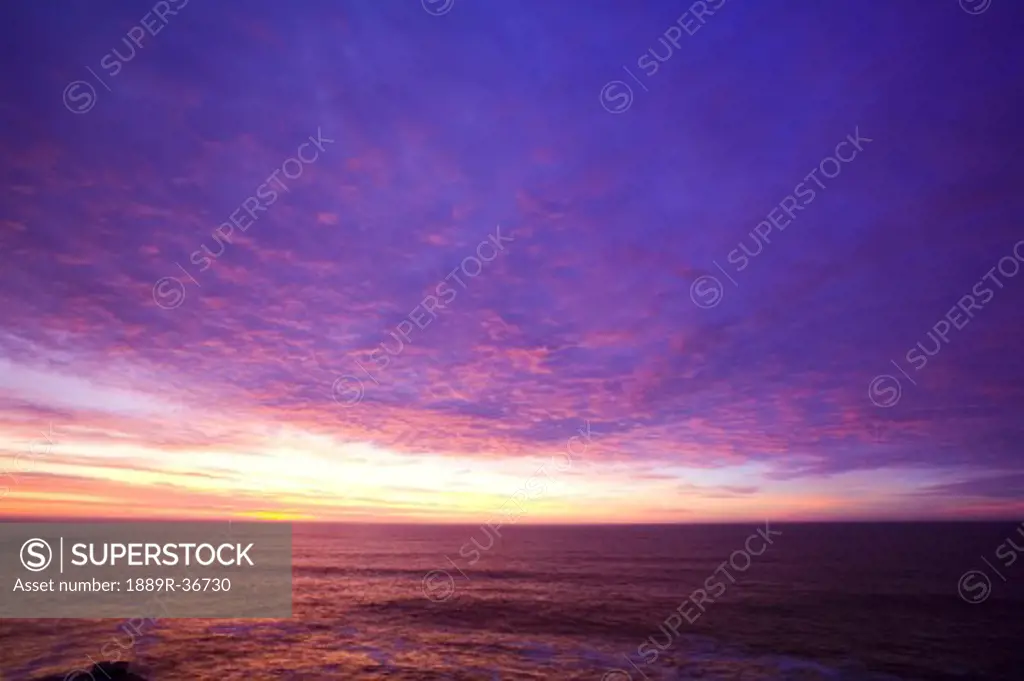 Sunset over the Pacific Ocean, Cape Kiwanda, Oregon, USA