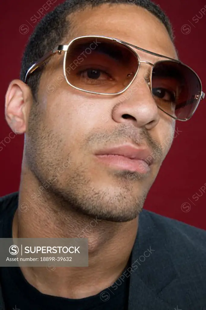 Portrait of man with sunglasses