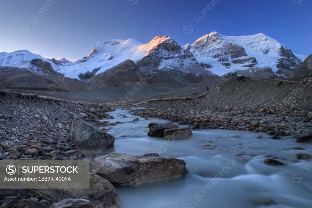 Columbia Icefield, Mount Athabasca, Mount Andromeda, Jasper National park, Canada  