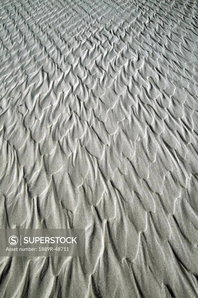Pattern in firm sand