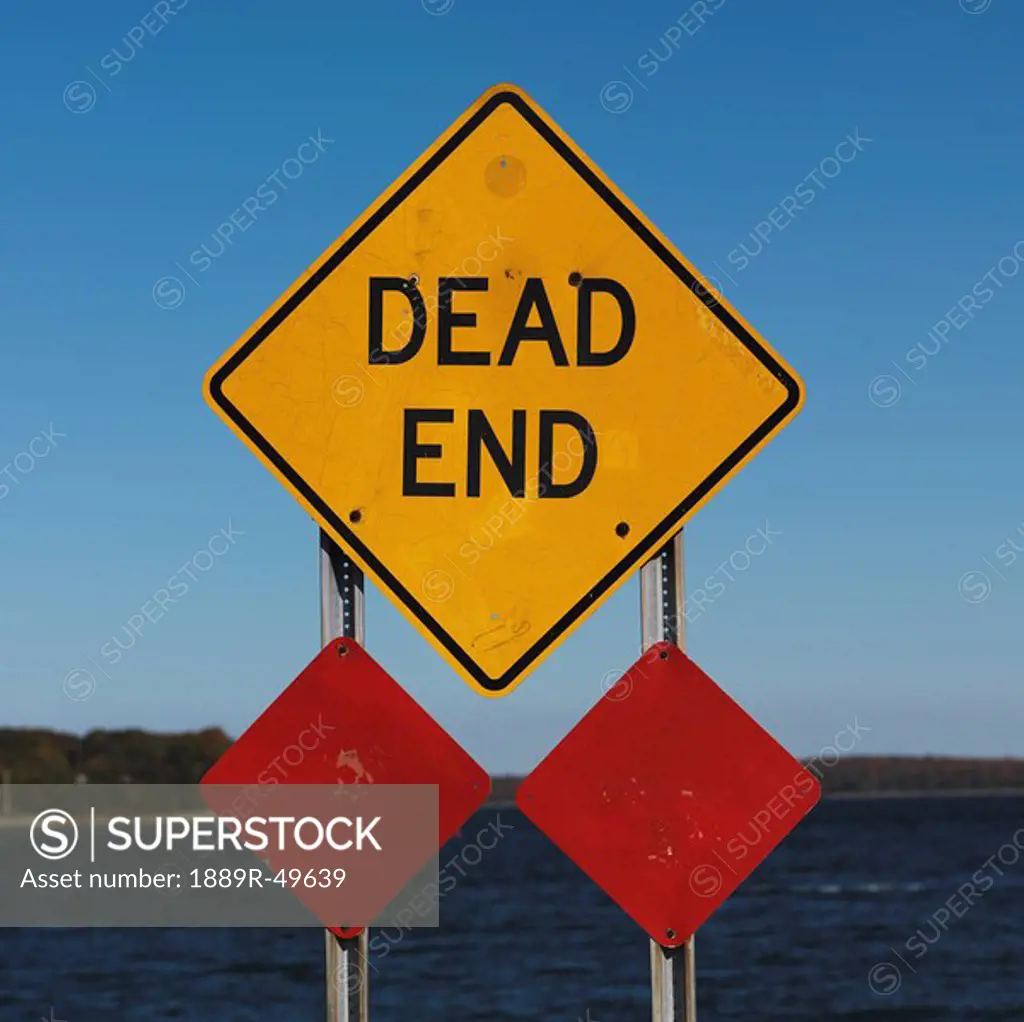 Dead end road sign, Sag Harbor, New York, USA