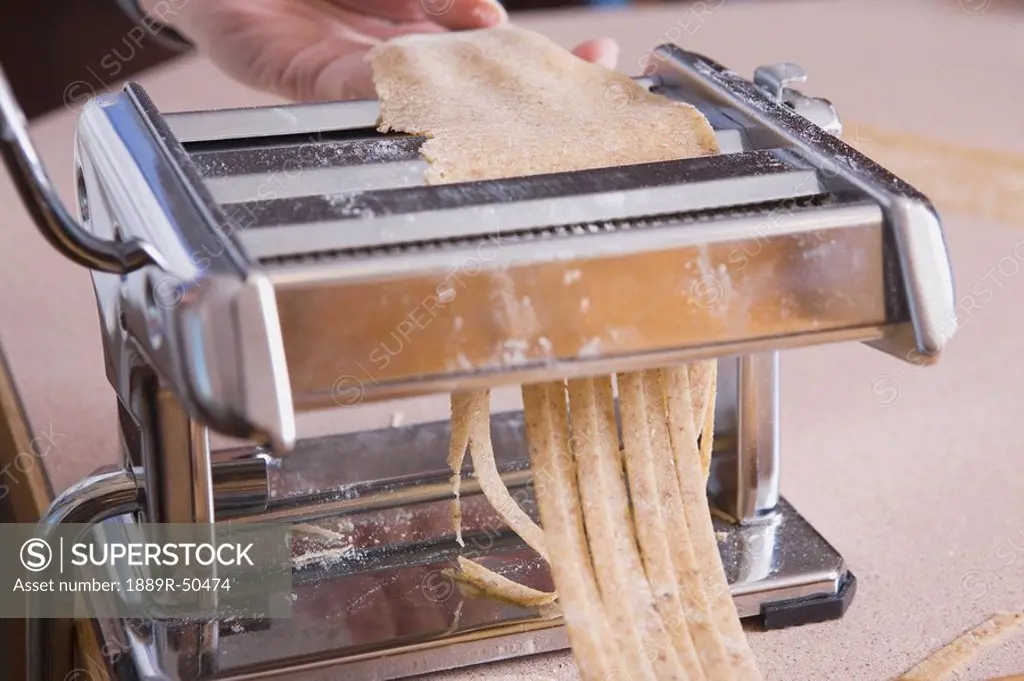 pasta machine making pasta