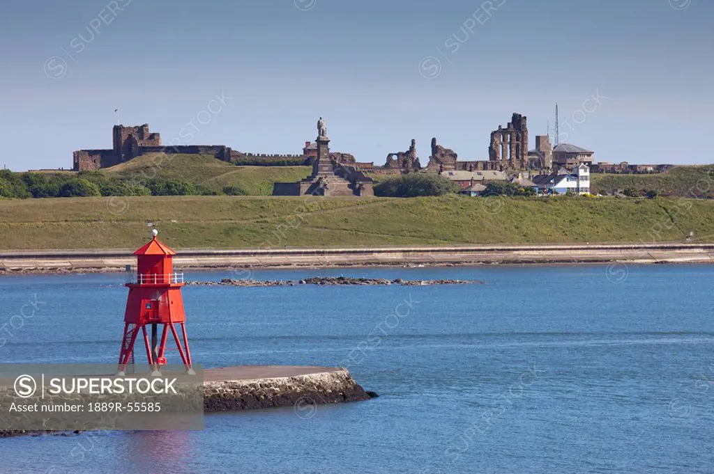groyne at the entrance of river tyne, south shields, tyne and wear, england