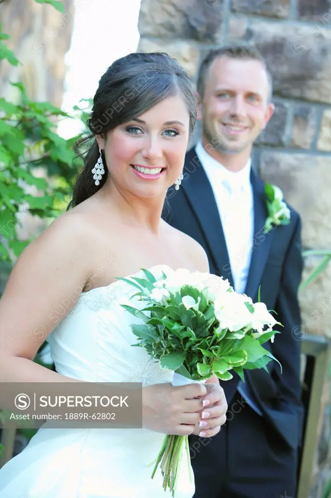 a bride and groom, troutdale, oregon, united states of america
