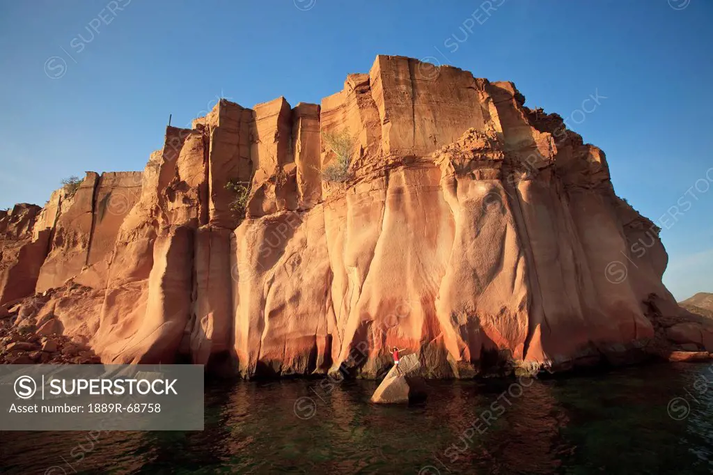 a large rock formation on espiritu santo island near la paz, baja california mexico