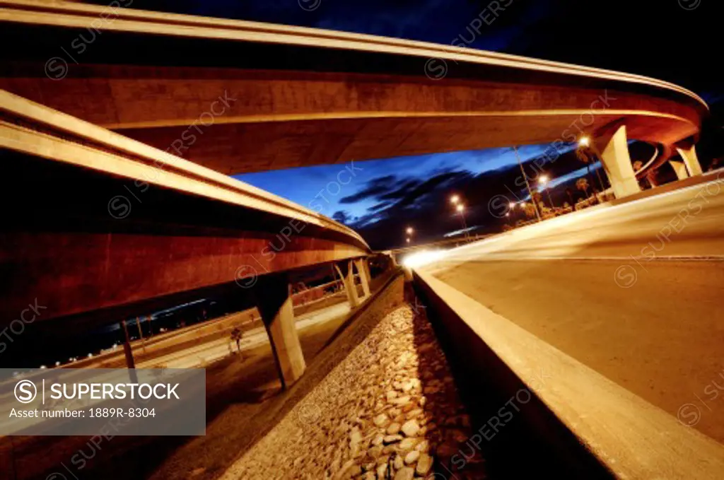 Overpass and underpass