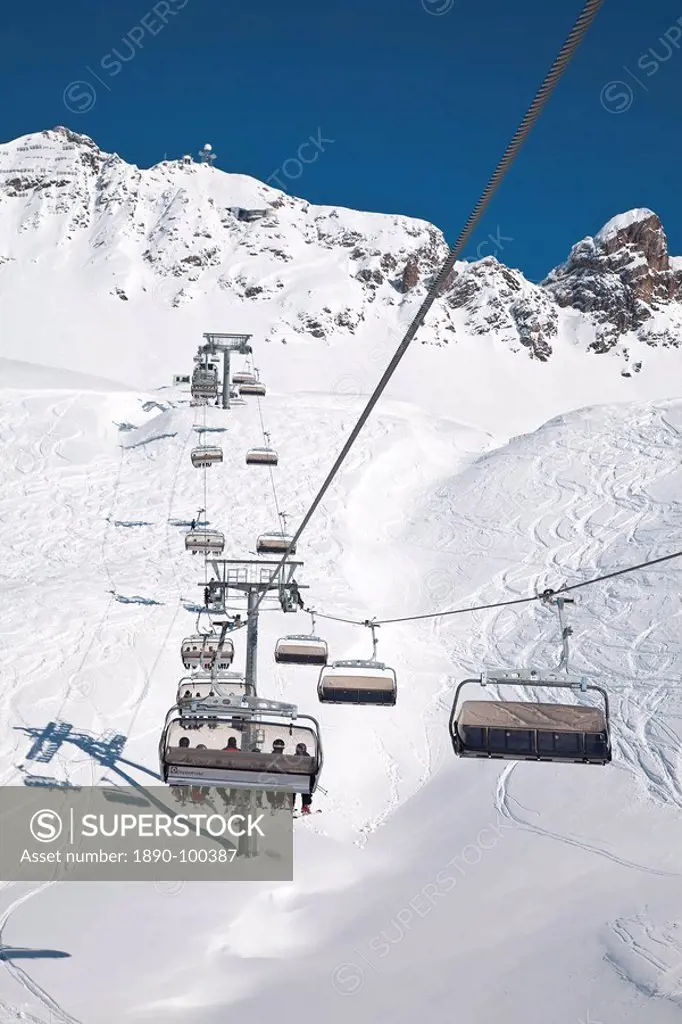 Resort pistes and chairlift, St. Anton am Arlberg, Tirol, Austrian Alps, Austria, Europe