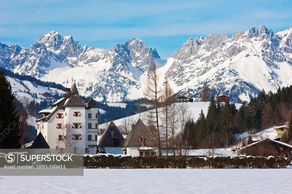 Kitzbuhel and the Wilder Kaiser mountain range, Tirol, Austrian Alps, Austria, Europe ,