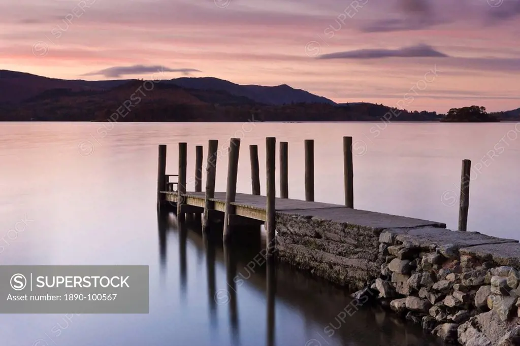 View along wooden jetty at Barrow Bay landing, Derwent Water, Lake District National Park, Cumbria, England, United Kingdom, Europe