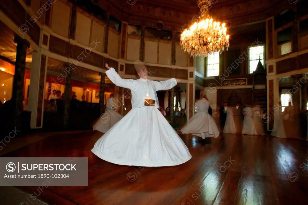 Whirling dervishes at Uskudar´s convent, Istanbul, Turkey, Europe