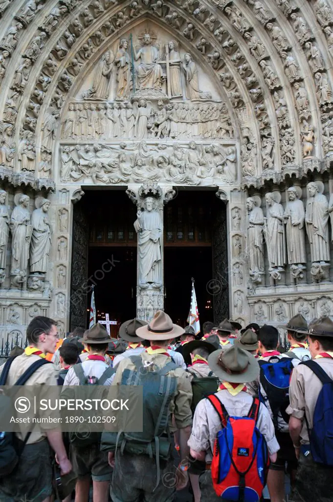 Traditionalist Catholic scouts rally on Pentecost Whitsunday, Notre Dame cathedral, Paris, France, Europe