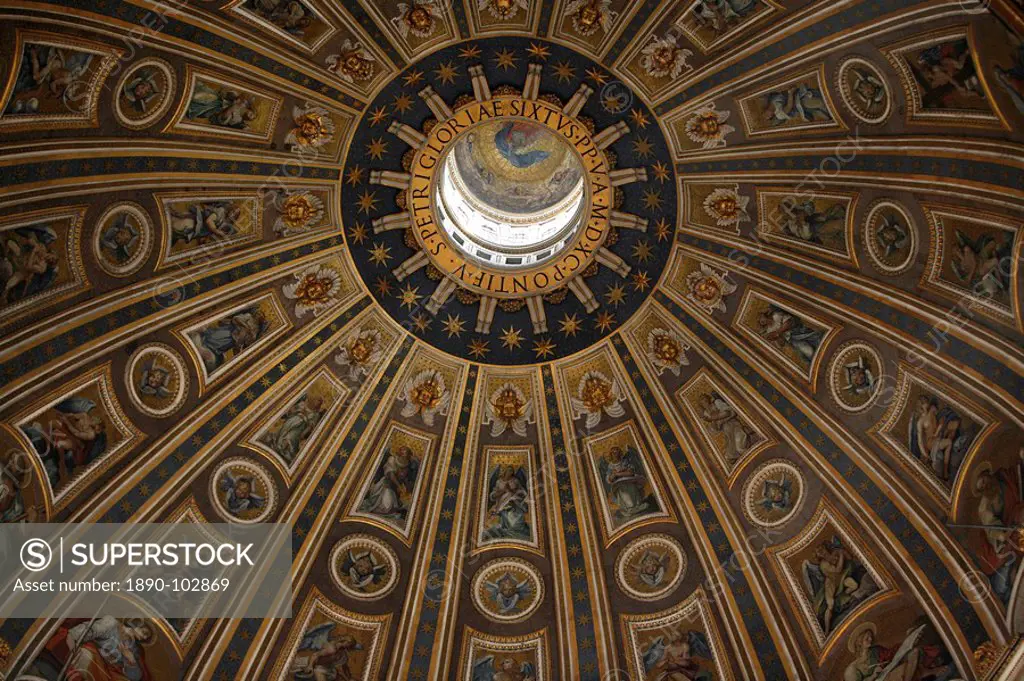 Dome of St. Peter´s Basilica, Rome, Lazio, Italy, Europe