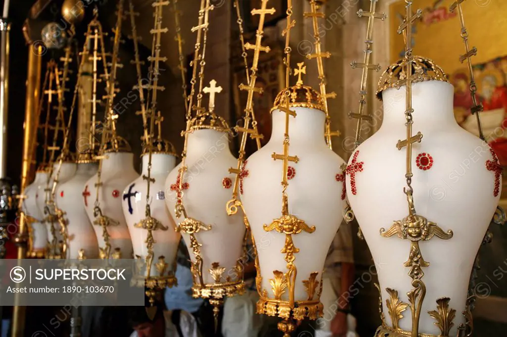 Lamps over the Stone of the Anointing, Church of the Holy Sepulchre, Jerusalem, Israel, Middle East