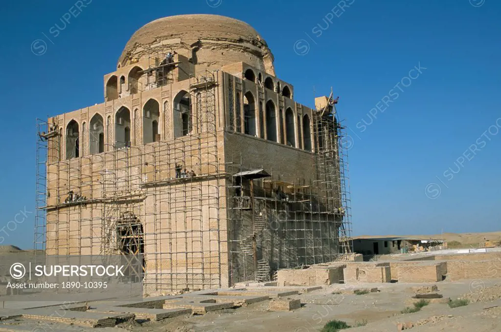 Mausoleum of Sultan Sanjar, dating from 12th century, Merv, Turkmenistan, Central Asia, Asia