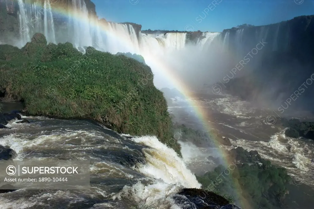 Iguacu Falls, 600m high, and 2470m long, on border of Brazil and Argentina, Iguacu Iguassu UNESCO World Heritage Site, South America