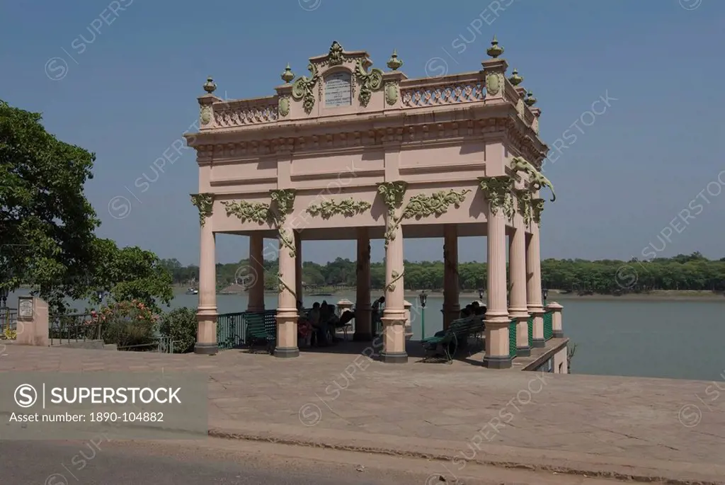 Old Danish pier, Hooghly River, West Bengal, India, Asia