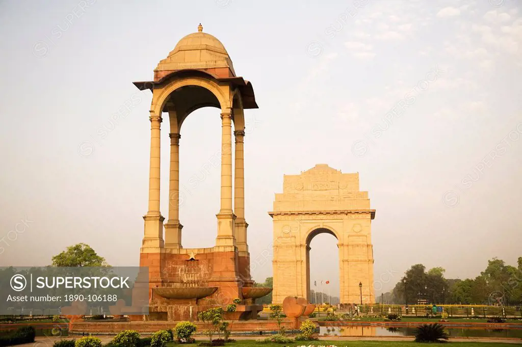 A chhattri stands in front of India Gate, designed by Sir Edwin Lutyens, New Delhi, India, Asia