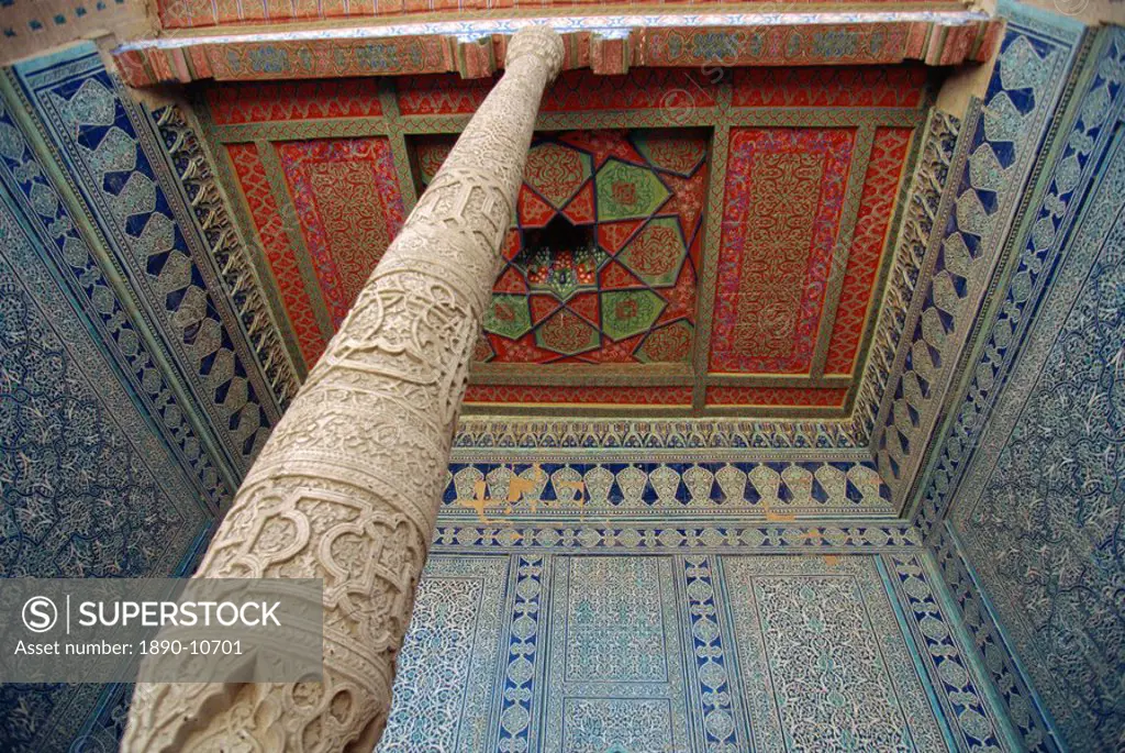 Column and interior of Harem of Tash Khauli, Khiva, Uzbekistan, Central Asia, Asia