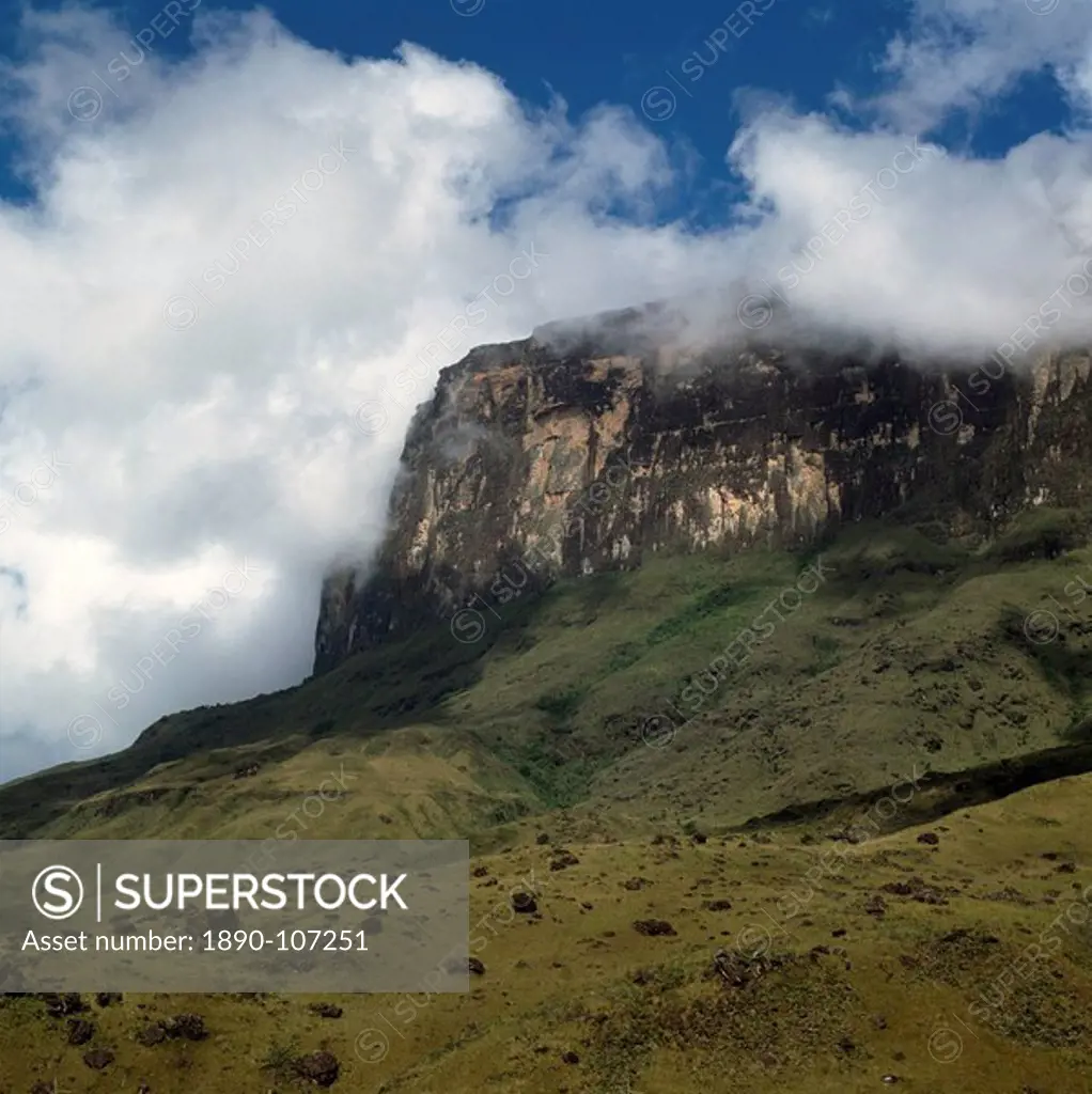 Mount Kukenaam Kukenan Cuguenan, Venezuela, South America