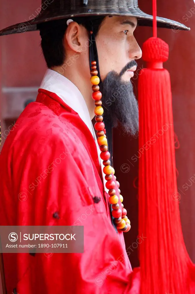 Royal guards changing ceremony, Changdeokgung Palace, Seoul, South Korea, Asia