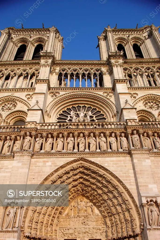 West front, Notre Dame Cathedral, UNESCO World Heritage Site, Paris, France, Europe