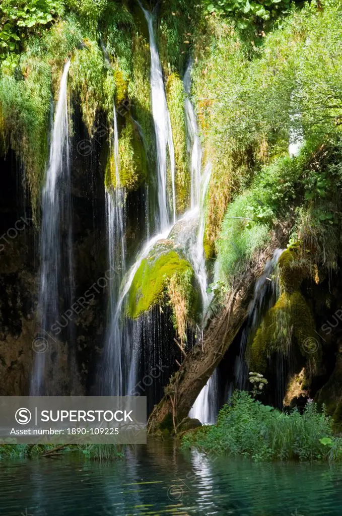 Waterfalls in the Plitvice Lakes National Park, UNESCO World Heritage Site, Croatia, Europe