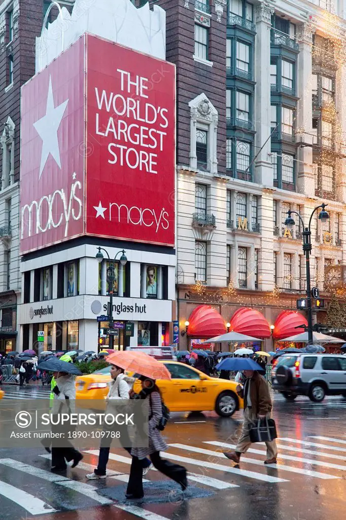 Macy´s flagship store on Sixth Avenue, Manhattan, New York City, New York, United States of America, North America