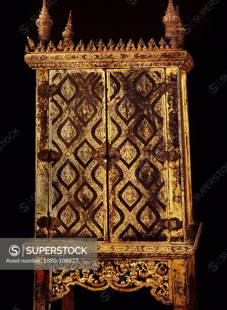 Lacquered manuscript cabinet dating from the reign of King Narai in the 17th century, Thailand, Southeast Asia, Asia