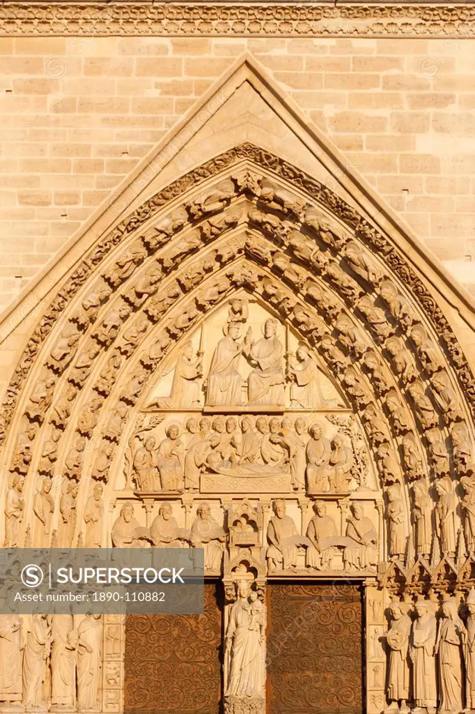 Virgin´s Gate tympanum, west front, Notre Dame Cathedral, UNESCO World Heritage Site, Paris, France, Europe
