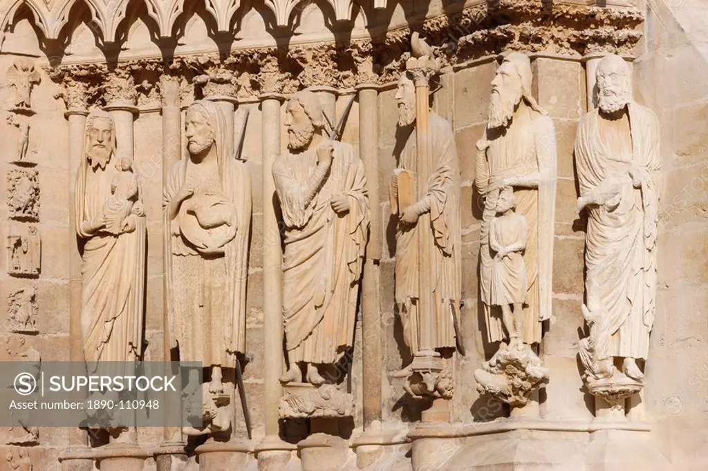 Statues of Simon, John the Baptist, Isaiah, Moses, Abraham and Aaron on the west front of Reims cathedral, UNESCO World Heritage Site, Reims, Marne, F...