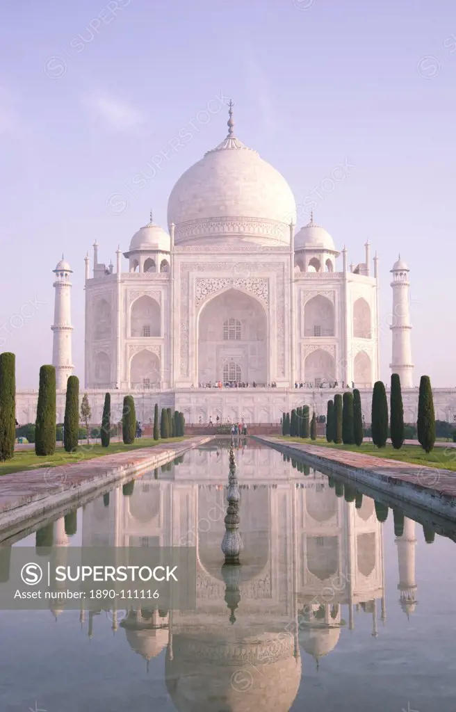 The Taj Mahal, UNESCO World Heritage Site, reflected in the Lotus Pool, Agra, Uttar Pradesh, India, Asia