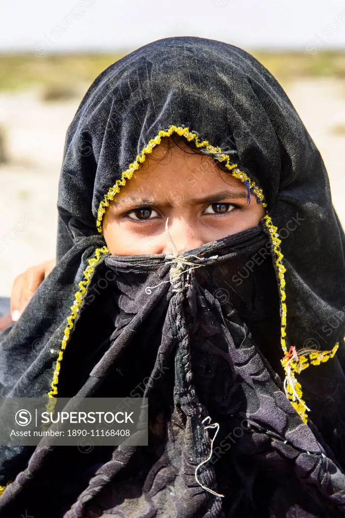 Rashaida girl in the desert around Massawa, Eritrea, Africa