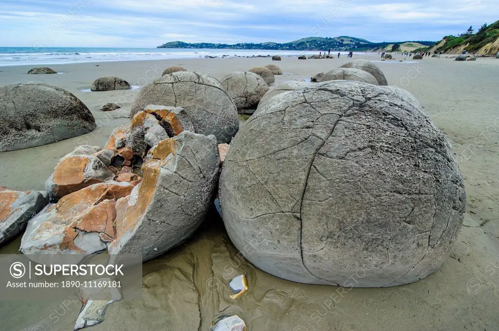 Moeraki Boulders, Koekohe Beach, South Island, New Zealand, Pacific