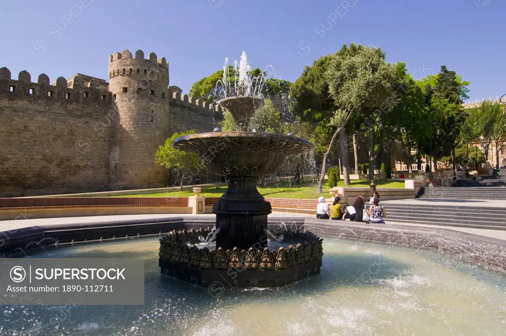 Fountain at the gated city wall, UNESCO World Heritage site, Baku, Azerbaijan, Central Asia, Asia