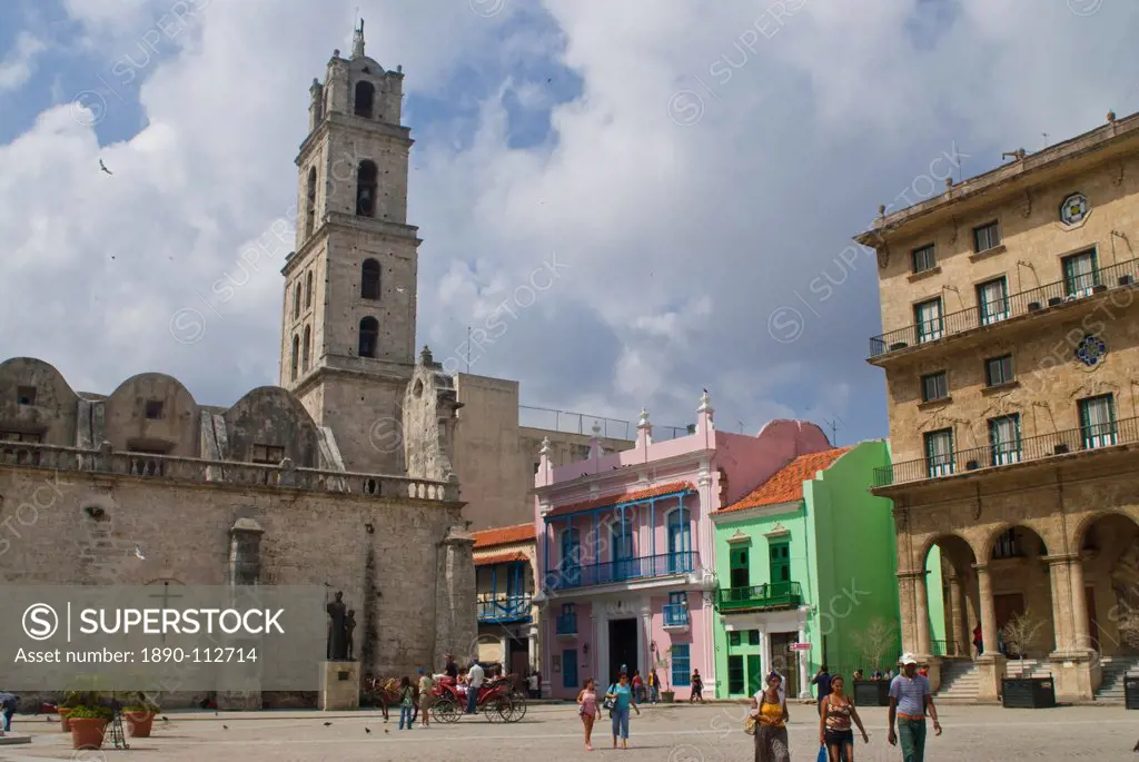 Plaza Vieja, UNESCO World Heritage Site, Havana, Cuba, West Indies, Caribbean, Central America