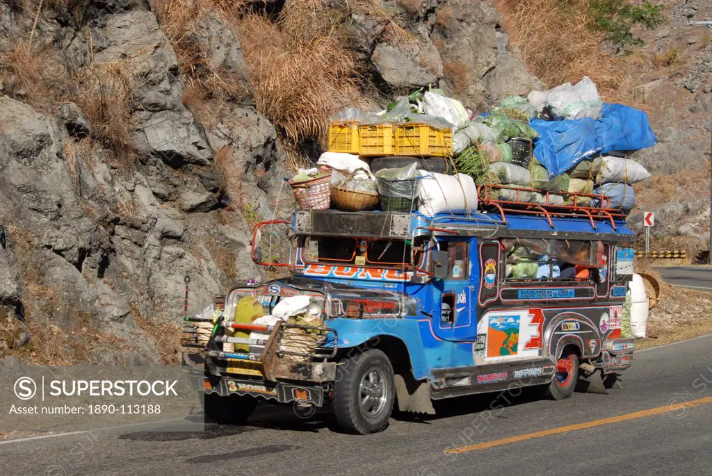Heavily loaded jeepney, a typical local bus, on Kennon Road, Rosario_Baguio, Cordillera, Luzon, Philippines, Southeast Asia, Asia