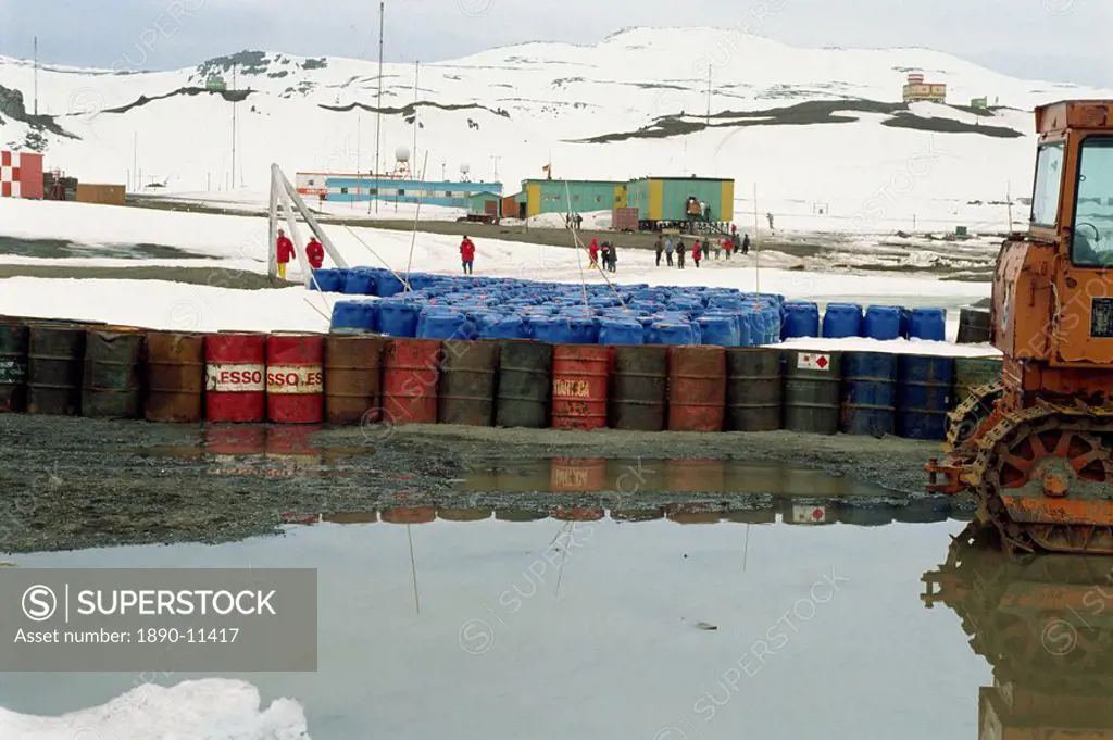 Chilean Base, Teniente Marsh, King George Island, South Shetland Islands, Antarctica, Polar Regions
