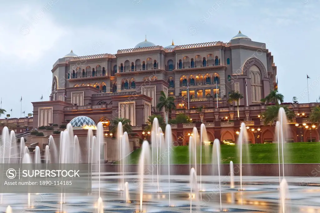 Water fountains in front of the Emirates Palace Hotel, Abu Dhabi, United Arab Emirates, Middle East