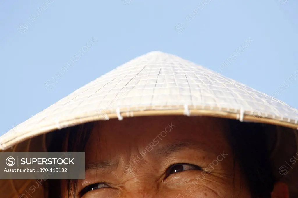 Vietnamese woman, Mui Ne, Bin Thuan, Vietnam, Indochina, Southeast Asia, Asia