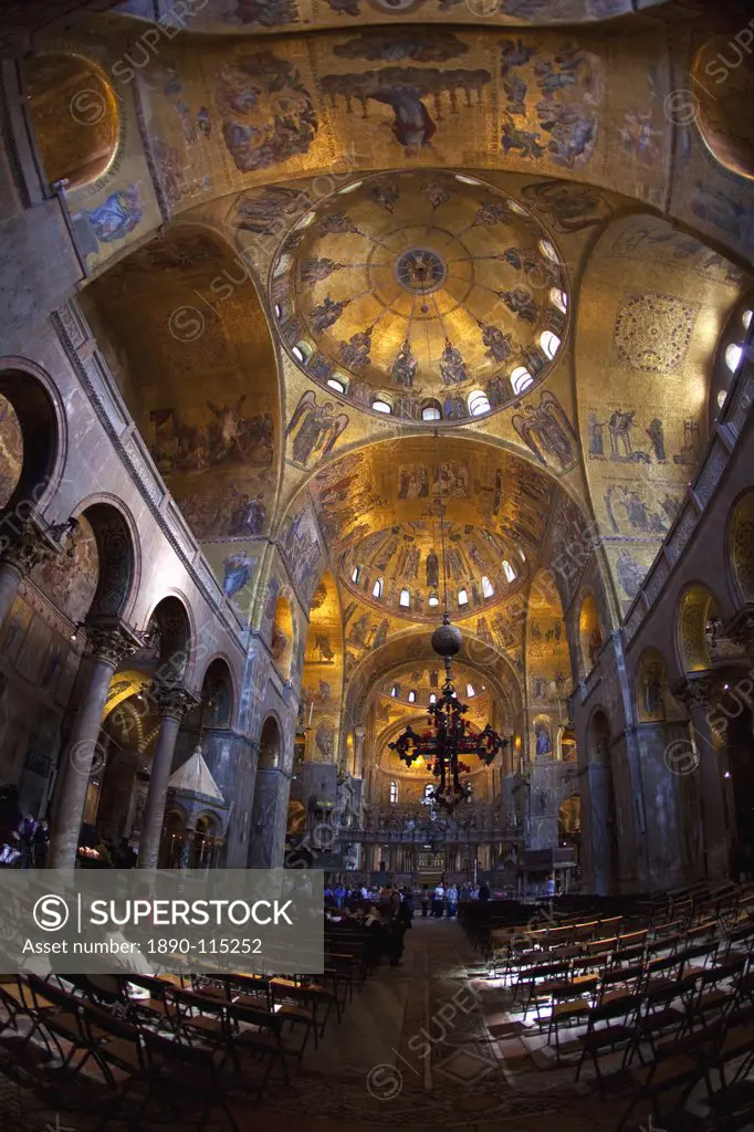 Interior of St. Mark´s Basilica Basilica di San Marco with golden Byzantine mosaics illuminated in the nave, Venice, UNESCO World Heritage Site, Venet...
