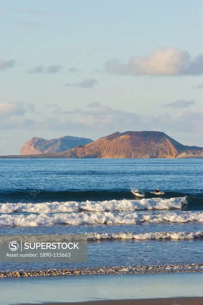 Graciosa Island beyond Lanzarote´s finest surf beach at Famara in the north west of the island, Famara, Lanzarote, Canary Islands, Spain, Atlantic Oce...