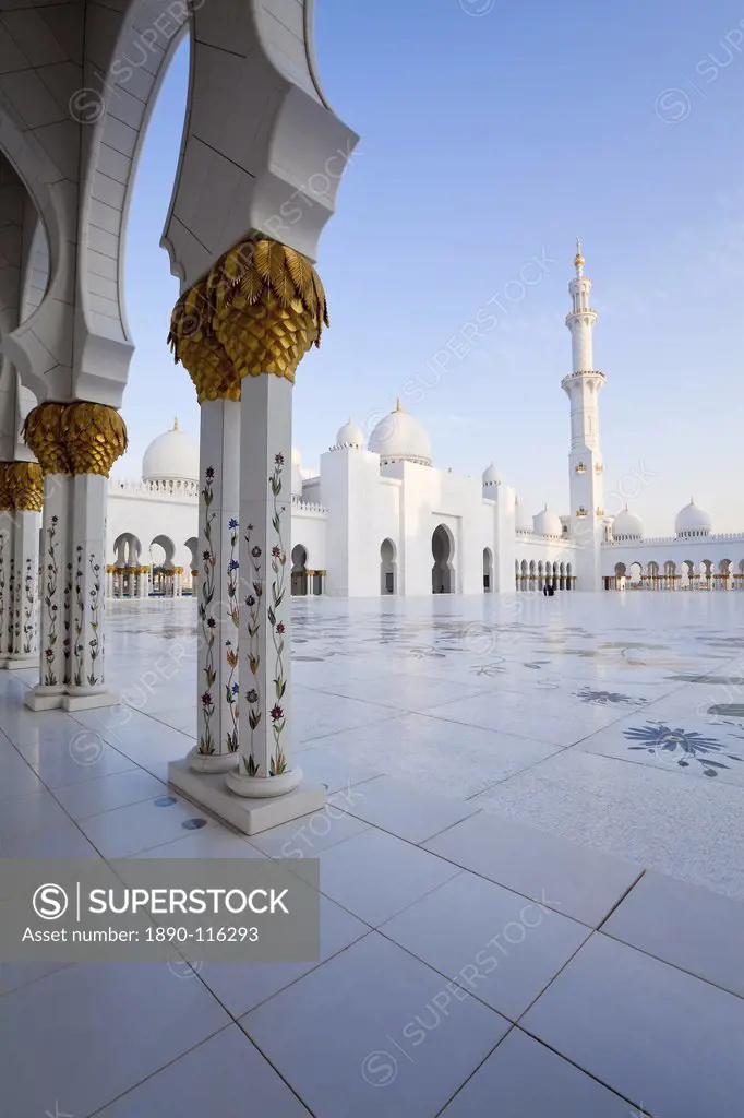 Gilded columns of Sheikh Zayed Bin Sultan Al Nahyan Mosque, Abu Dhabi, United Arab Emirates, Middle East