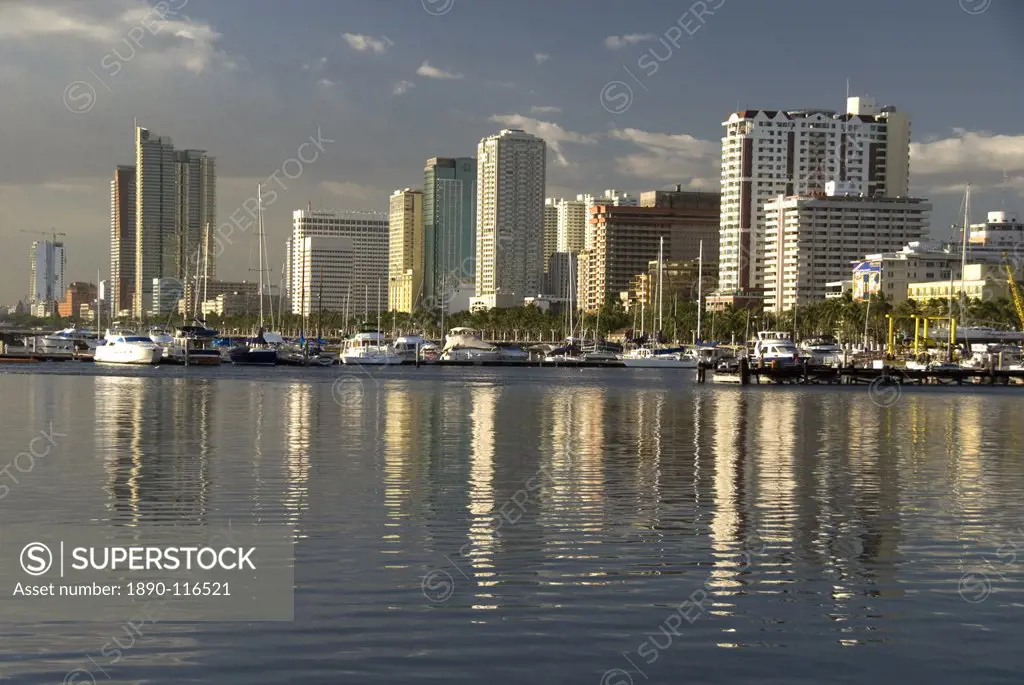 Malate district on shore of Manila Bay, Manila, Philippines, Southeast Asia, Asia