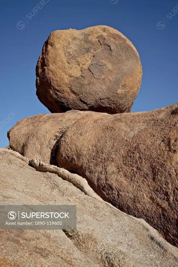 Boulder, Alabama Hills, Inyo National Forest, California, United States of America, North America